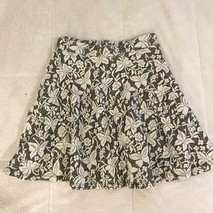 BUTTERY PATTERN SKIRT 🤍🧚